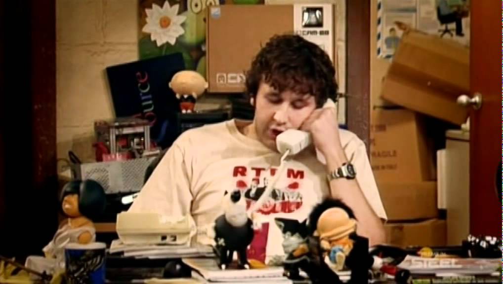 HOW TO PREPARE YOUR COMPANY TO USE ARTIFICIAL INTELLIGENCE- it crowd tv commedy scene