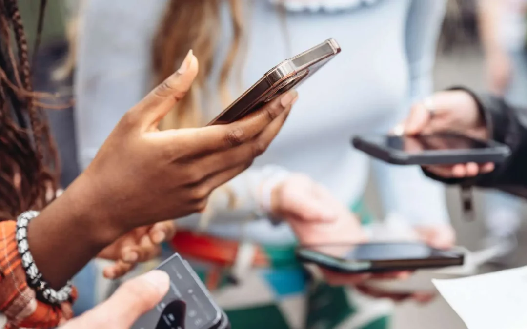 What can you do with a Social media virtual assistant?